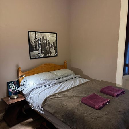 Central Room In Historic Tenement Shared Apartment Near Old Town Эдинбург Экстерьер фото